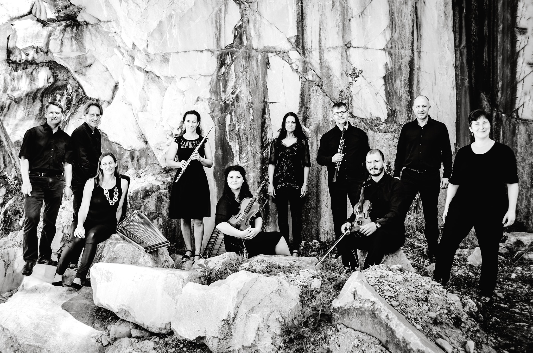 Ensemble NeuRaum